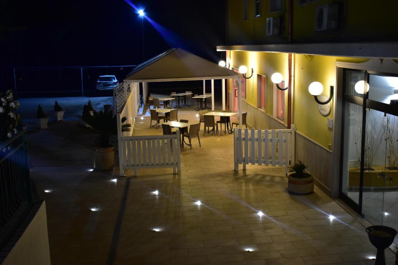 Hotel Garden San Giovanni Rotondo Bagian luar foto